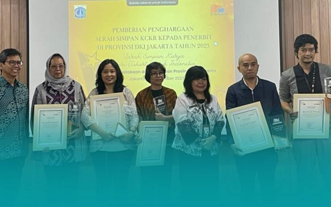 Dispusip DKI Jakarta Memberikan  Penghargaan Serah Simpan KCKR kepada Penerbit di Provinsi  DKI Jakarta